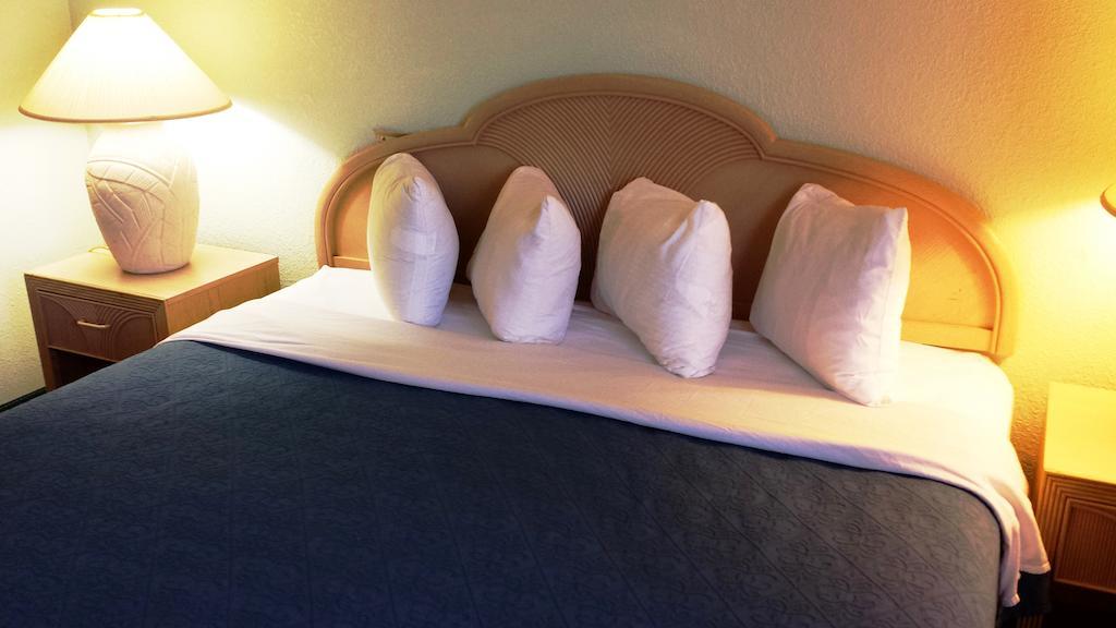 Cocoa Beach Suites Hotel Eksteriør bilde